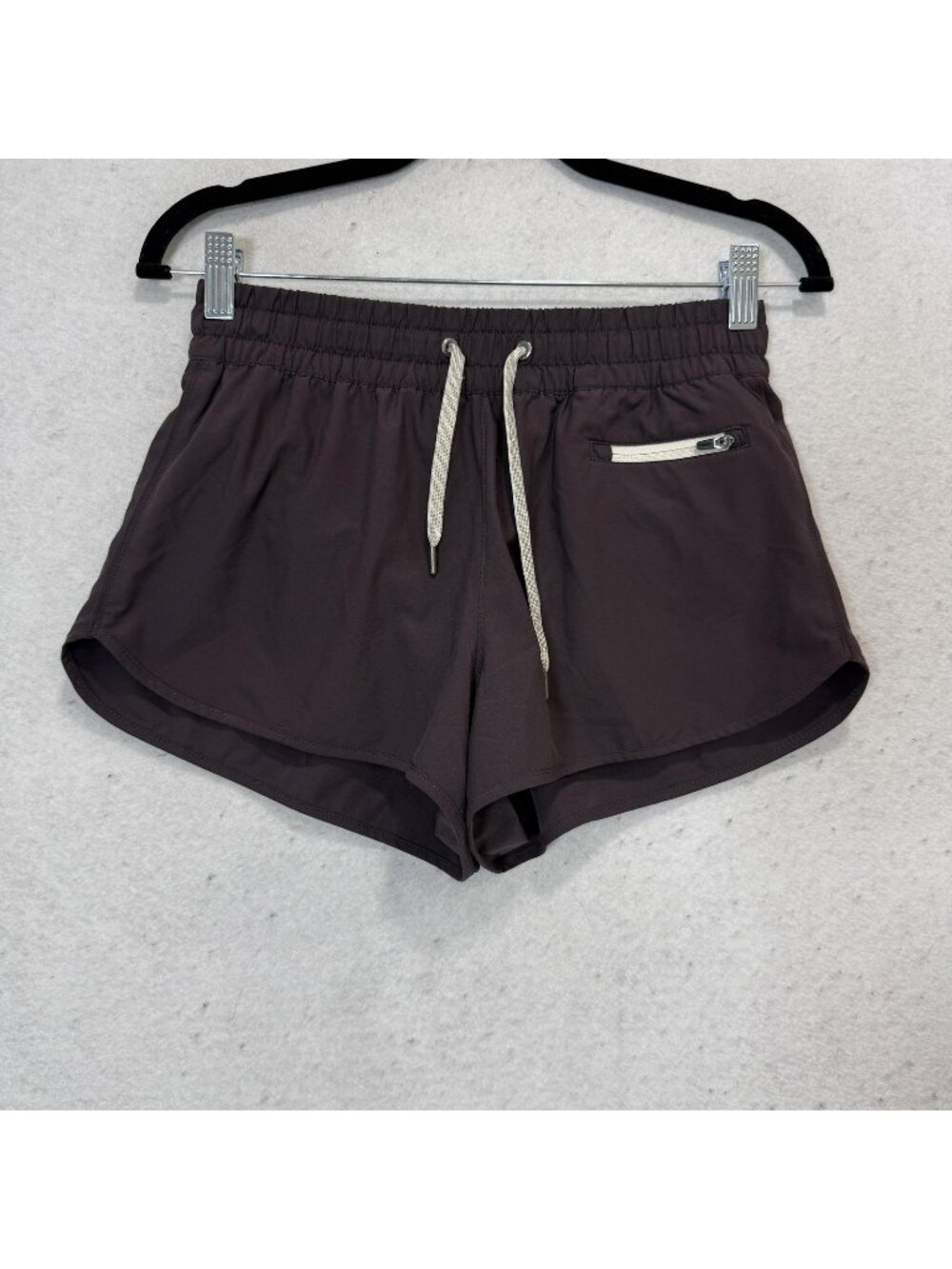 Vuori Shorts Womens Small purple 3 Inseam Lined Running Athletic Drawstring